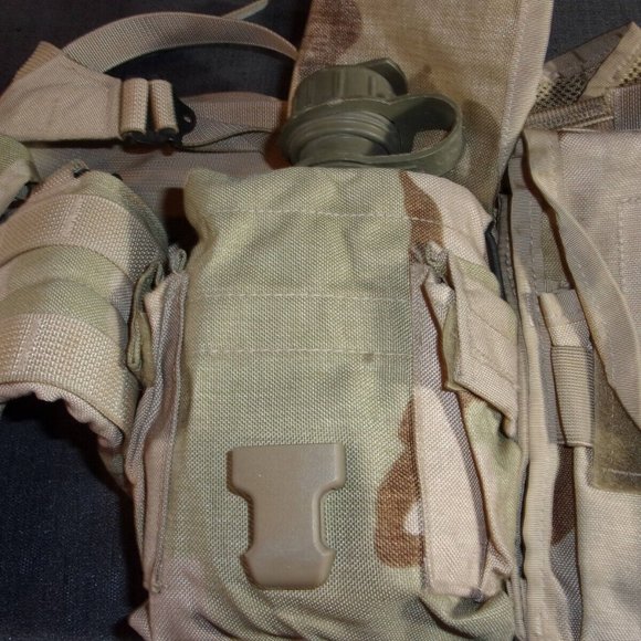 DCU DESERT CAMO FLC LBE LBV LOAD BEARING VEST w/COMBAT TACTICAL POUCHES EC 1241 - Picture 10 of 12